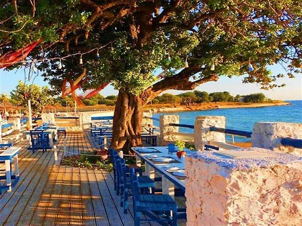 Apollonium Beach Flats And Villas Акбук