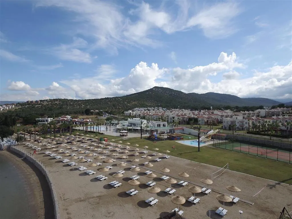Apollonium Beach Flats And Villas Акбук